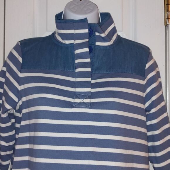 Crown & Ivy Harper Long Sleeve Button Sweatshirt  Sz S Petite  Sz SP NWOT - Picture 3 of 5